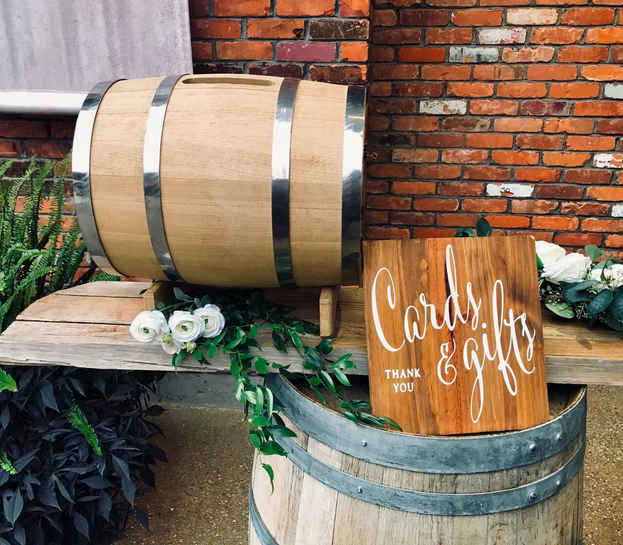Wine-barrel-cardbox.jpg