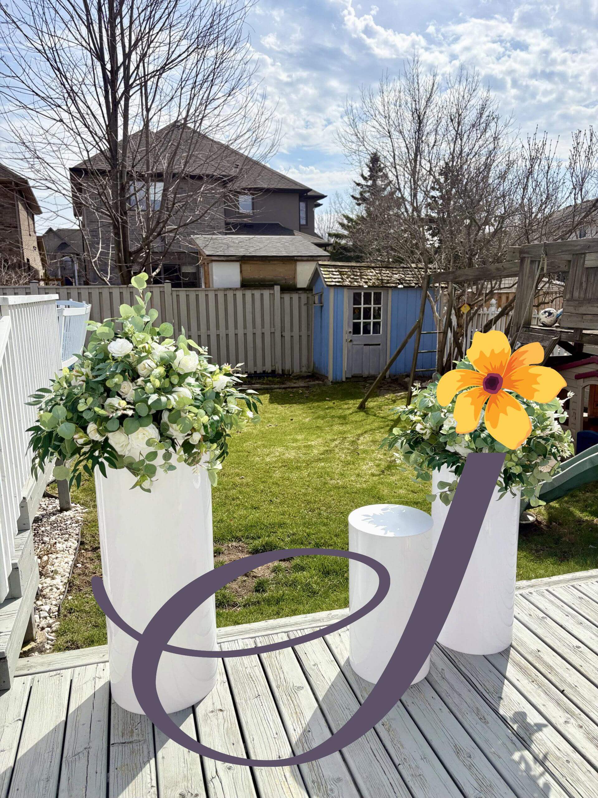 Round pedestal acrylic