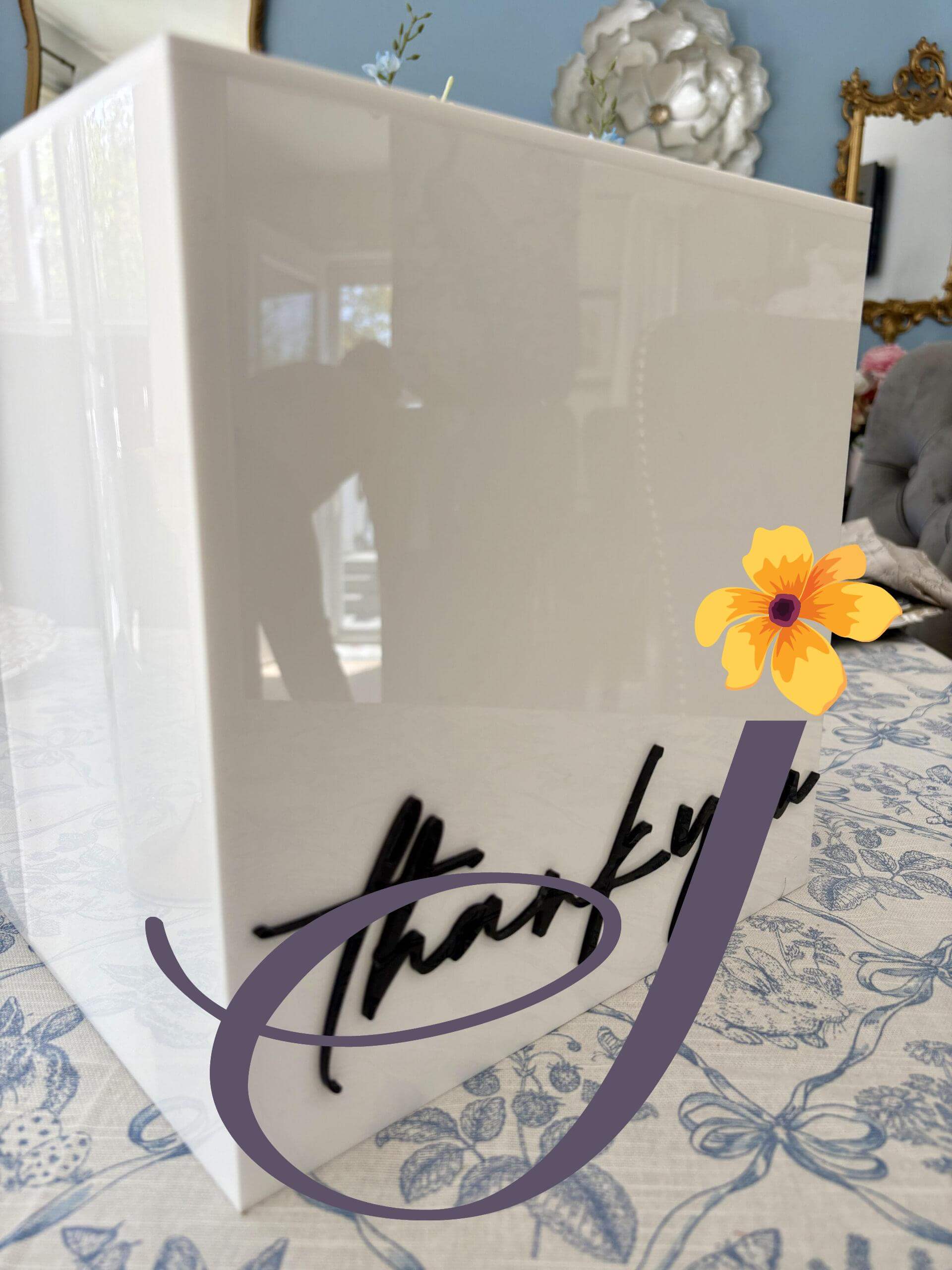 White acrylic "thank you" card box - Image 2